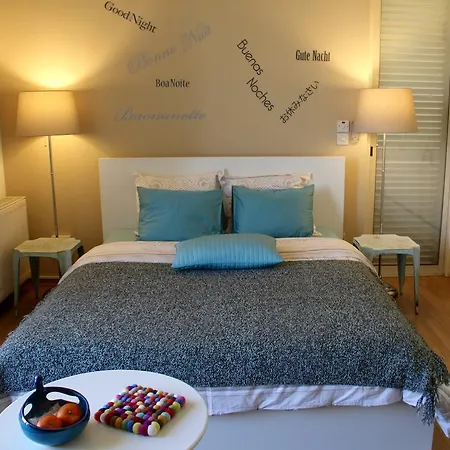 H B&B *